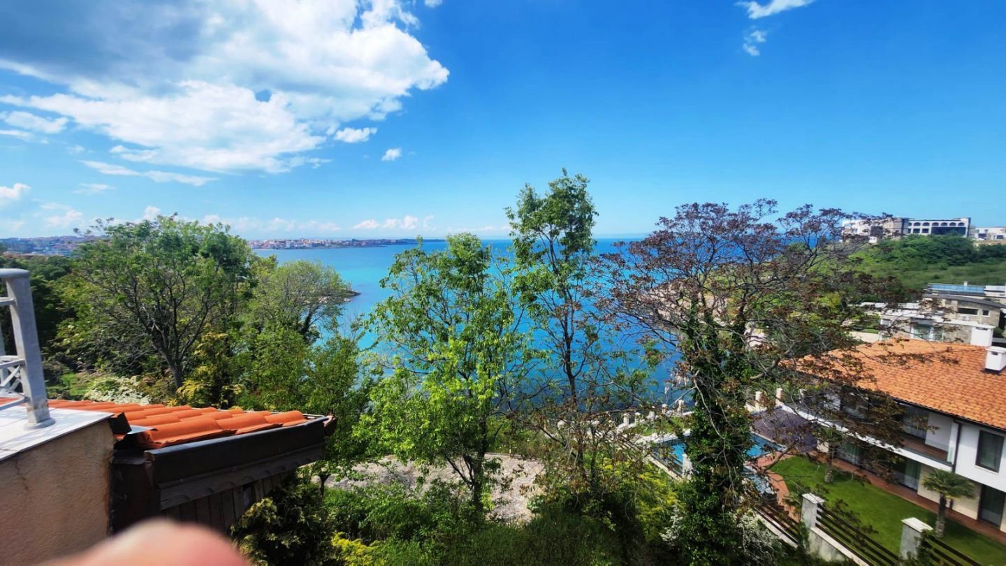 Maisonette in erster Meereslinie in Sosopol mit Panoramablick und Boutique-Lage