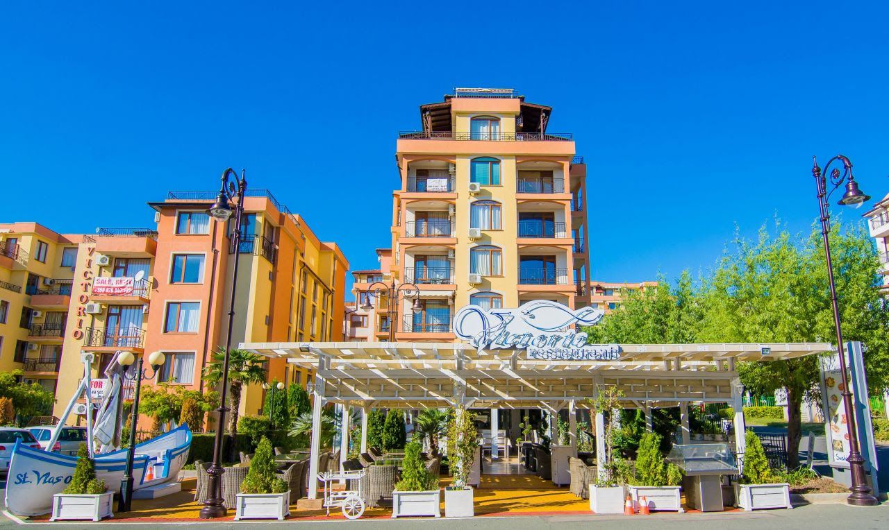 Zwei-Zimmer-Wohnung (mit einem Schlafzimmer) mit direktem Poolzugang im „Viktorio“-Komplex, Sveti Vlas – Komfort und Urlaubsfeeling