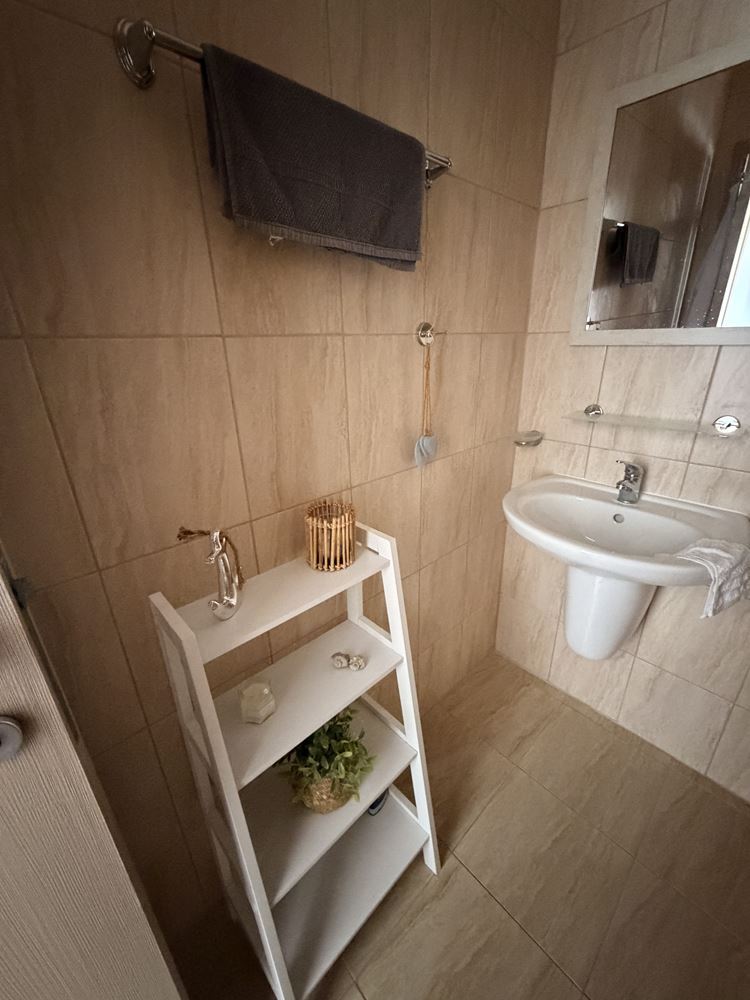 Drei-Zimmer-Wohnung mit Panoramaterrasse am Stadtrand von Sunny Beach – Komfort, Ruhe und Stil