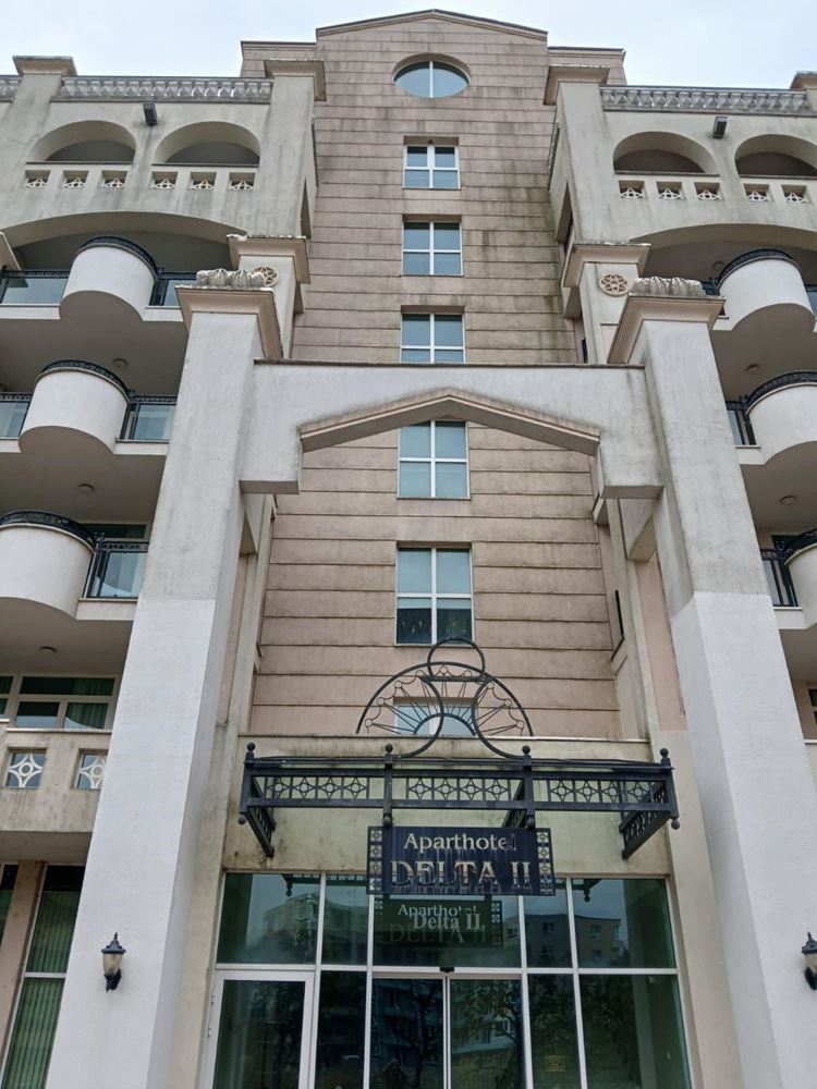 Attraktive Zwei-Zimmer-Wohnung in erster Meereslinie in Pomorie – Komfort, Swimmingpools und Spa-Angebote