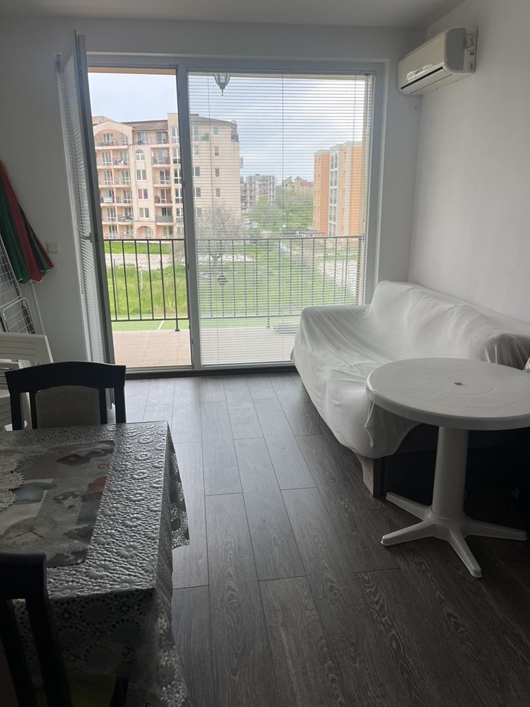 Zweizimmerwohnung in einer prestigeträchtigen Anlage in Sunny Beach – nur 400 Meter vom Strand entfernt