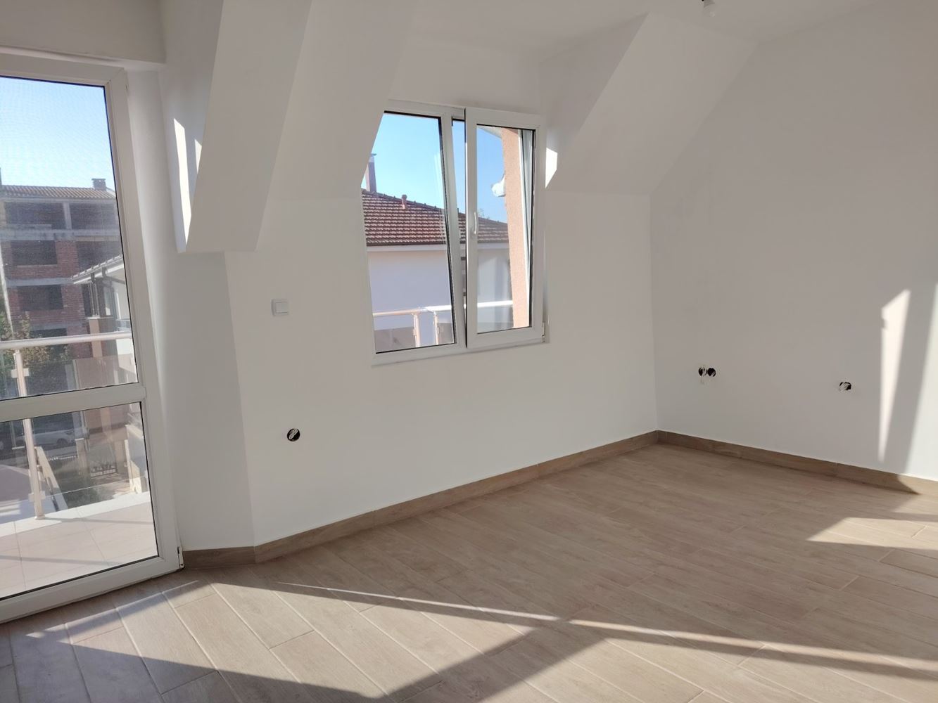 Neue 3-Zimmer-Wohnung ohne Instandhaltungskosten – nach Renovierung, in „Tscherno More 1“, Nessebar