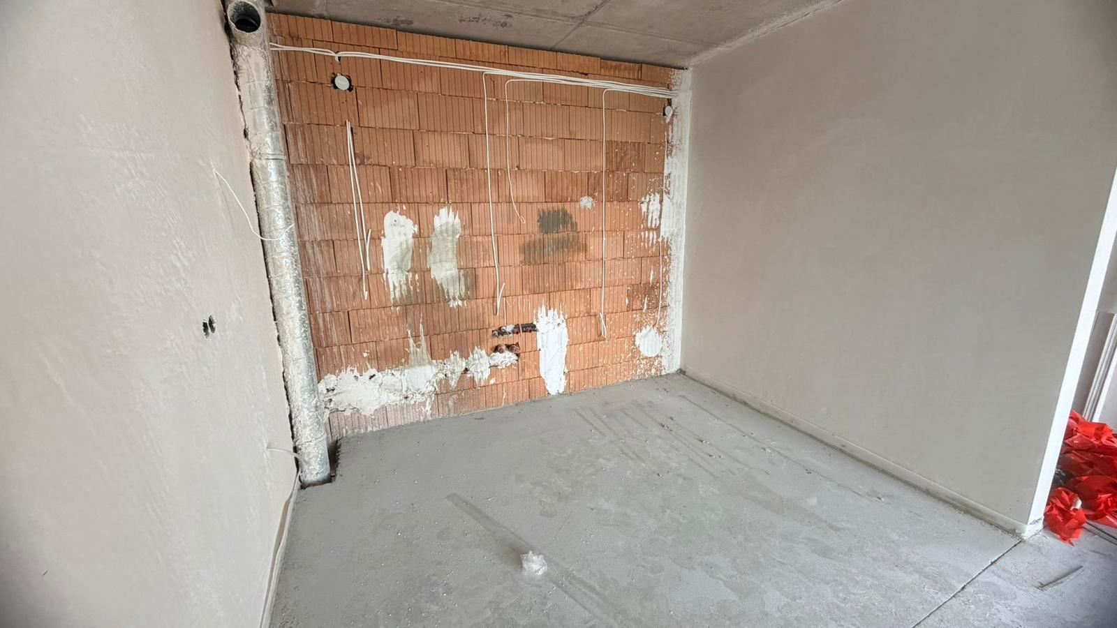 Nagelneue 2-Zimmer-Wohnung mit direktem Panoramameerblick in Ravda – Erstklassiger Komfort und traumhafte Aussicht aus jedem Wohnraum