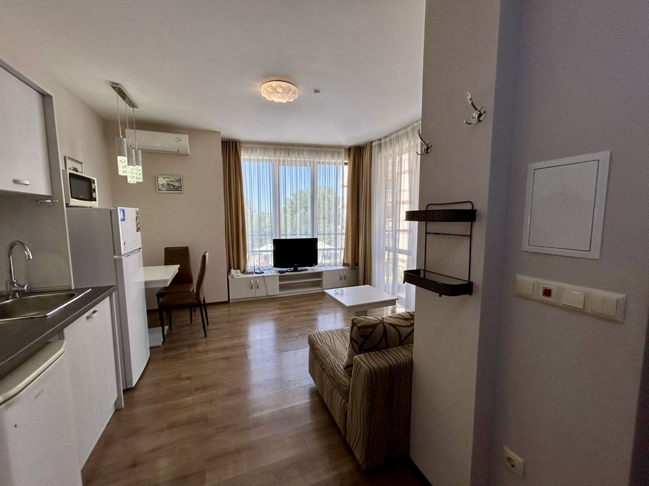 Gemütliche 2-Zimmer-Wohnung mit Pool- und Grünanlagenblick in einem großartigen Komplex in Sonnenstrand