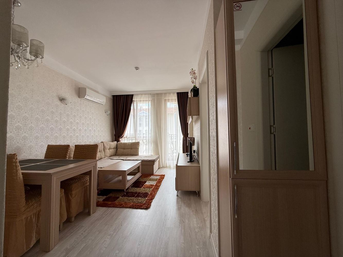 Wohnung mit einem Schlafzimmer in einer luxuriösen Anlage in Sonnenstrand mit beeindruckenden Swimmingpools und Erholungsbereichen