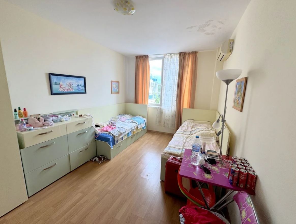 Wohnung mit zwei Schlafzimmern in erster Meereslinie in Ravda – Panoramablick auf das Meer und prestigeträchtige Lage