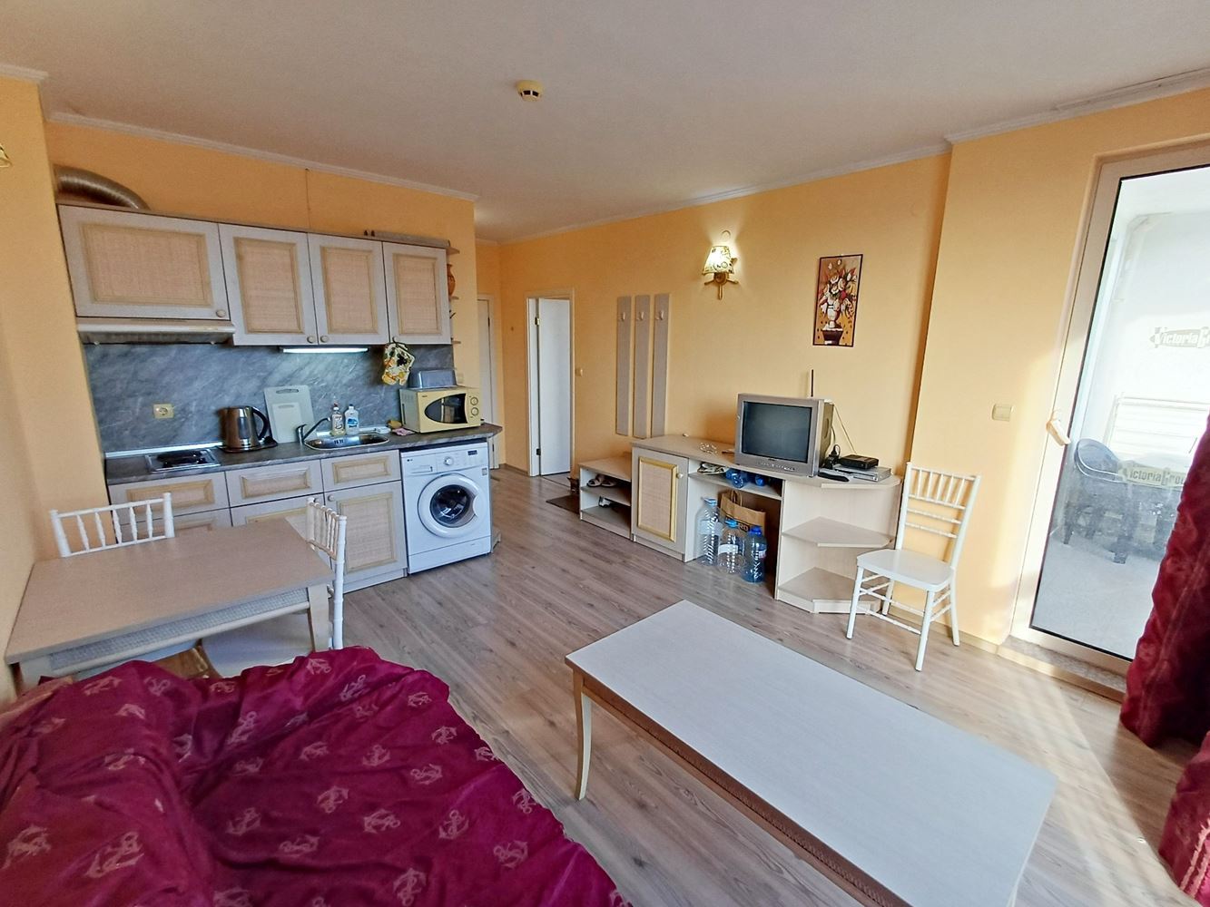 Elegante 2-Zimmer-Wohnung nur 100 Meter vom Strand in einer prestigeträchtigen Anlage in Sonnenstrand