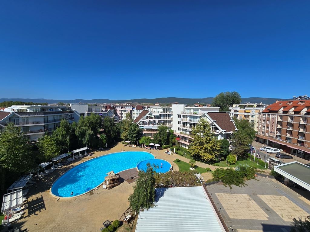 Sonnenstrand - Vollständig möblierte Wohnung mit zwei Balkonen und beeindruckender SPA-Infrastruktur