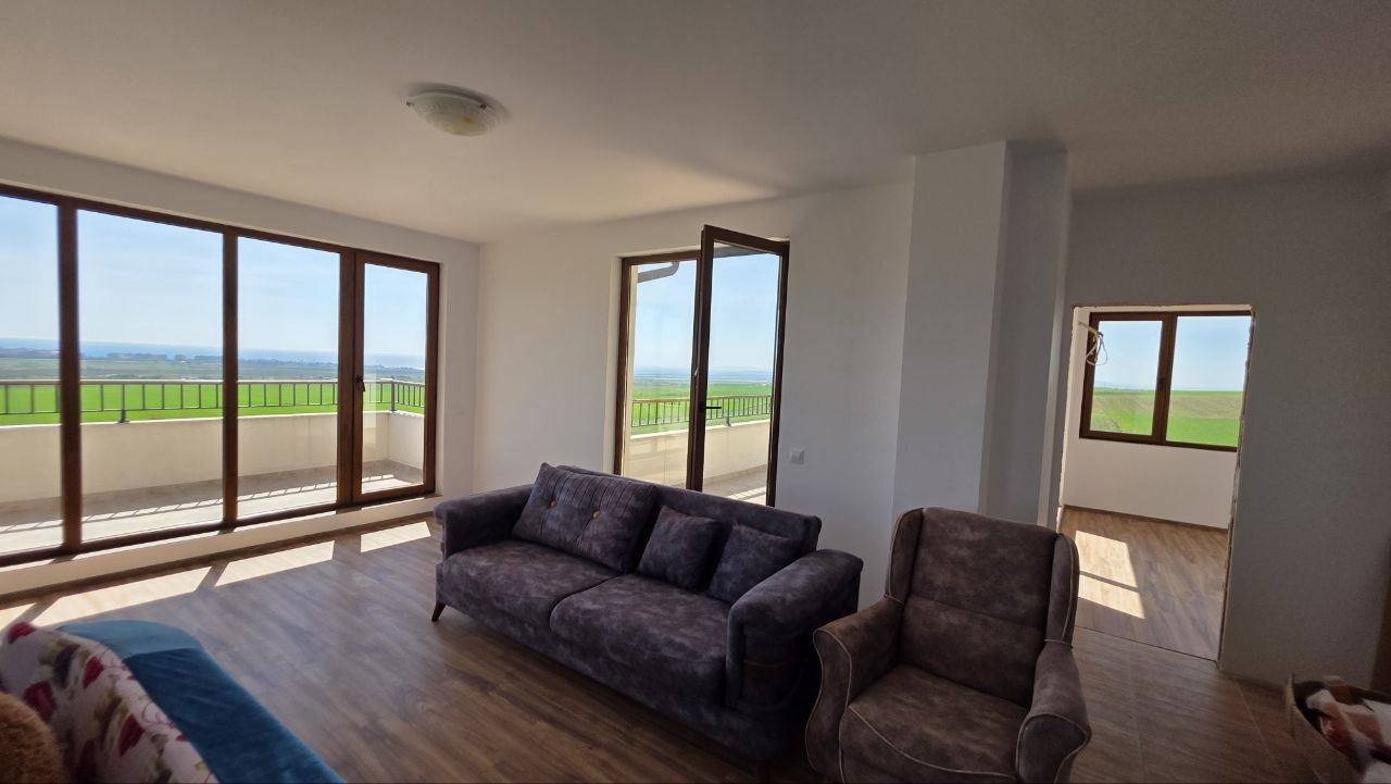 Geräumige Zweizimmerwohnung mit Meerblick in Acheloj – Ruhe, Grün und luxuriöse Annehmlichkeiten