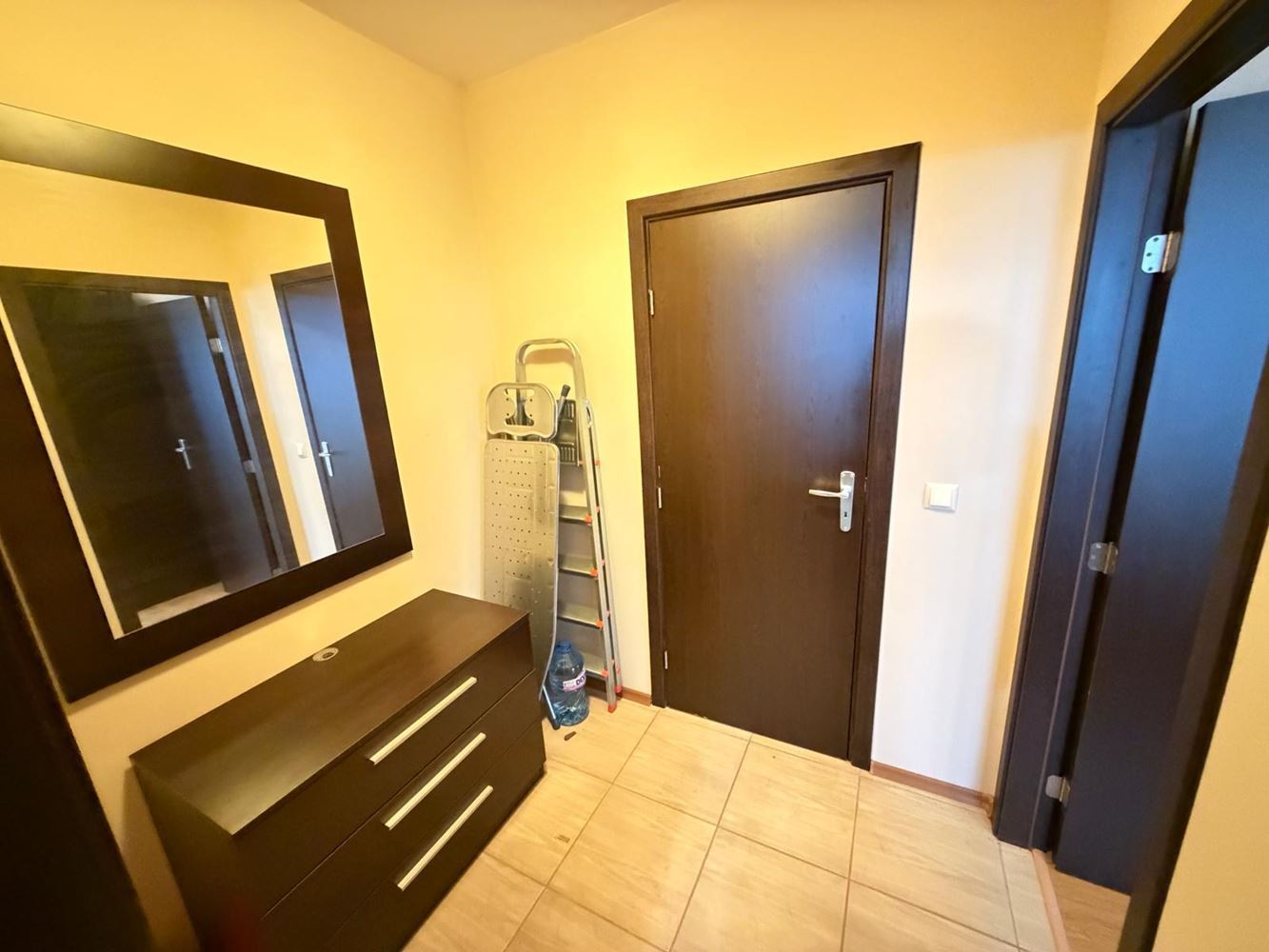 Großzügige 3-Zimmer-Wohnung in Nessebar – voll möbliert, in ruhiger und schnell wachsender Gegend nahe dem Meer