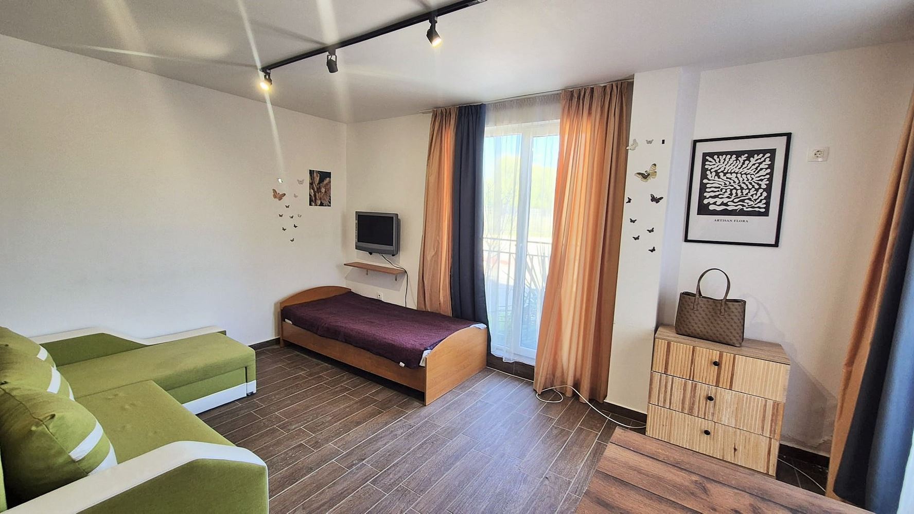 Geräumiges Studio mit niedriger Wartungsgebühr in Sonnenstrand – ausgezeichnete Lage und bezugsfertig