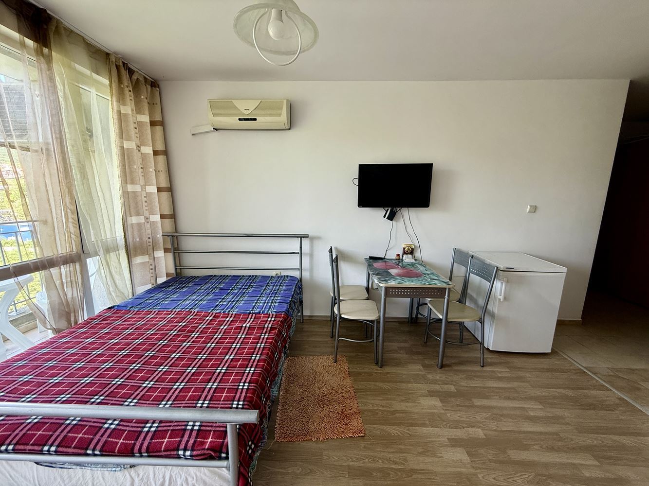 Gemütliches und vollständig möbliertes Studio in Sweti Wlas – perfektes Zuhause am Meer mit niedriger Wartungsgebühr