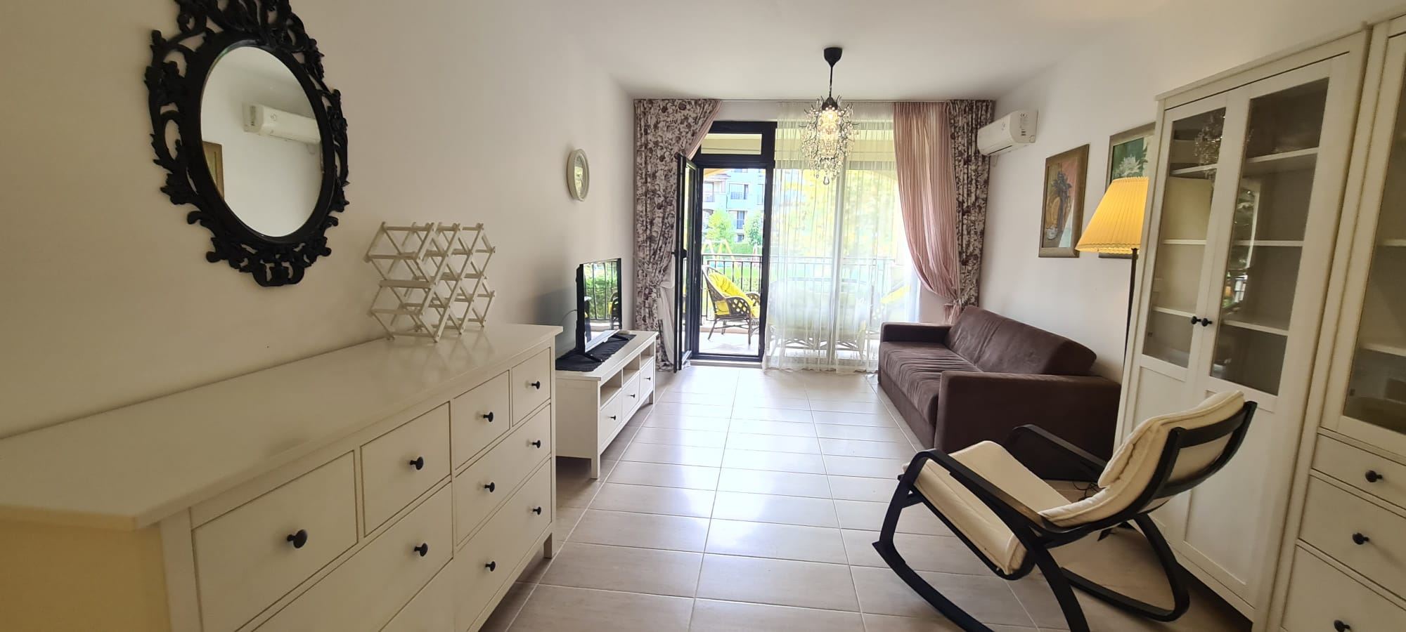 Luxuriöse Drei-Zimmer-Wohnung (Apartment mit zwei Schlafzimmern) in einem Elite-Komplex in Sosopol