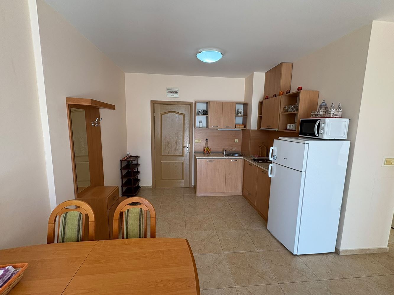 2-Zimmer-Wohnung in Sonnenstrand – Komfort in einer Anlage mit Swimmingpools und Wasserrutschen