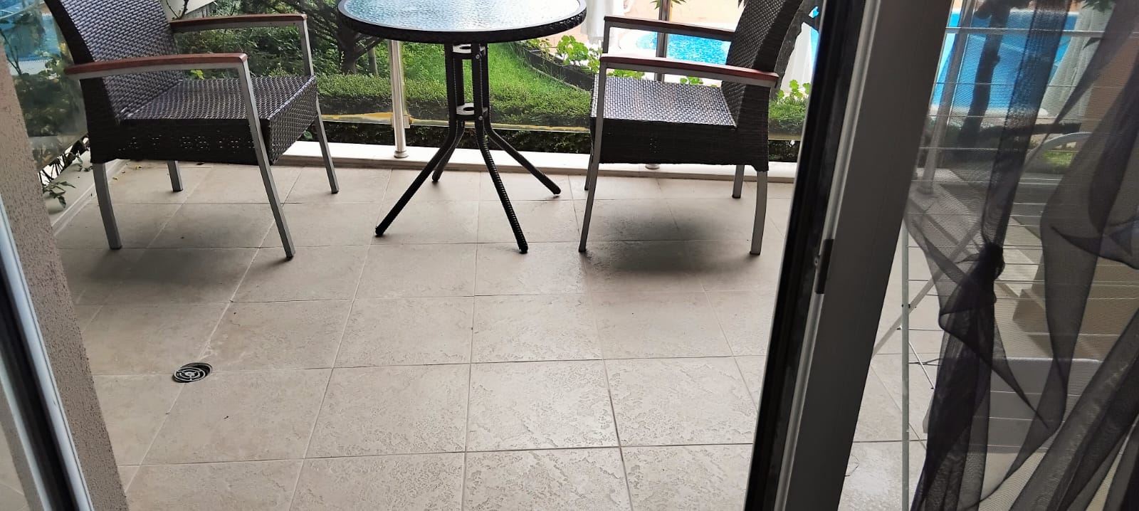 Geräumiges Studio mit Poolblick in einer ruhigen Anlage in Sveti Vlas – Komfort und Gemütlichkeit am Meer