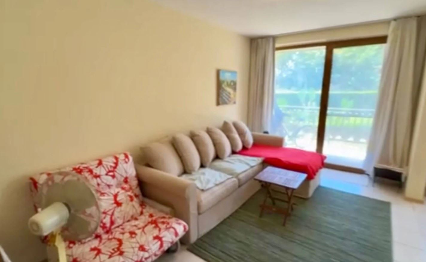 Geräumiges Apartment mit zwei Schlafzimmern in erster Meereslinie in Ravda – ein großzügiges Zuhause am Meer mit einzigartigem Ausblick