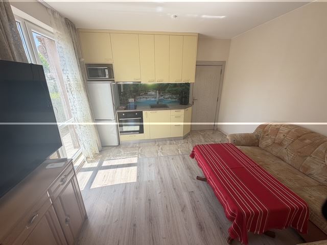 Gemütliche Zweizimmerwohnung mit riesiger Terrasse in Ravda – Ihr persönlicher Freiraum am Meer