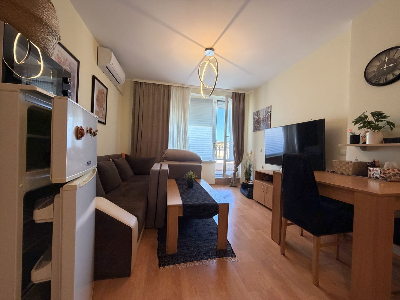 Gemütliche 2-Zimmer-Wohnung in Sonnenstrand – schöner Blick auf den Pool und eine ausgezeichnete Anlage für Erholung und Investition