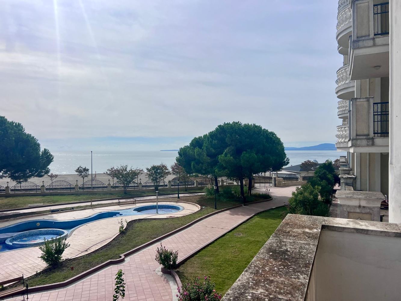 Wohnung in erster Meereslinie mit Meerblick in Pomorie – Luxusurlaub jeden Tag