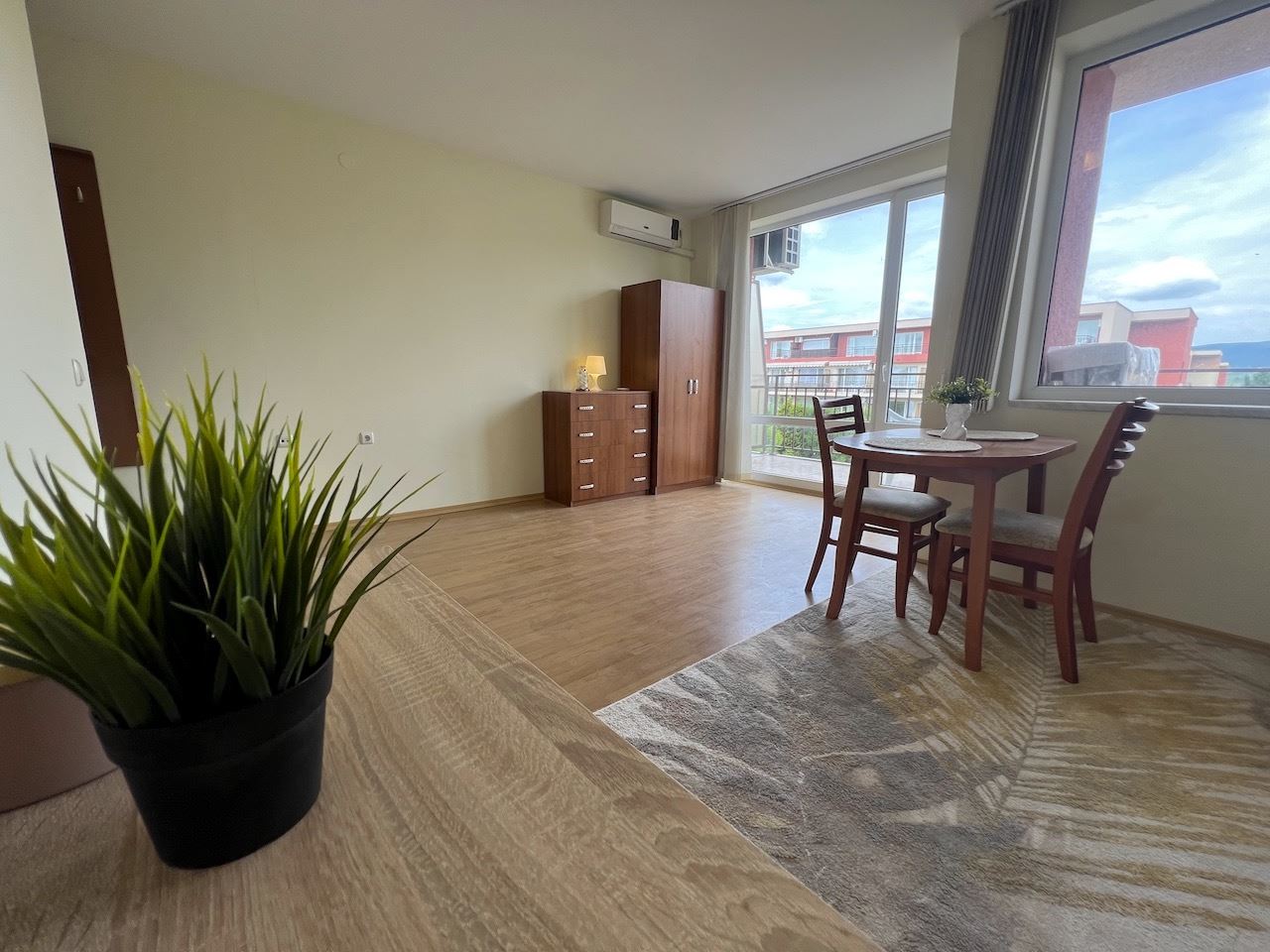 Geräumiges Studio in Sonnenstrand mit ausgezeichneter Lage und beeindruckender Anlage – bezugsfertig oder ideal als Investition