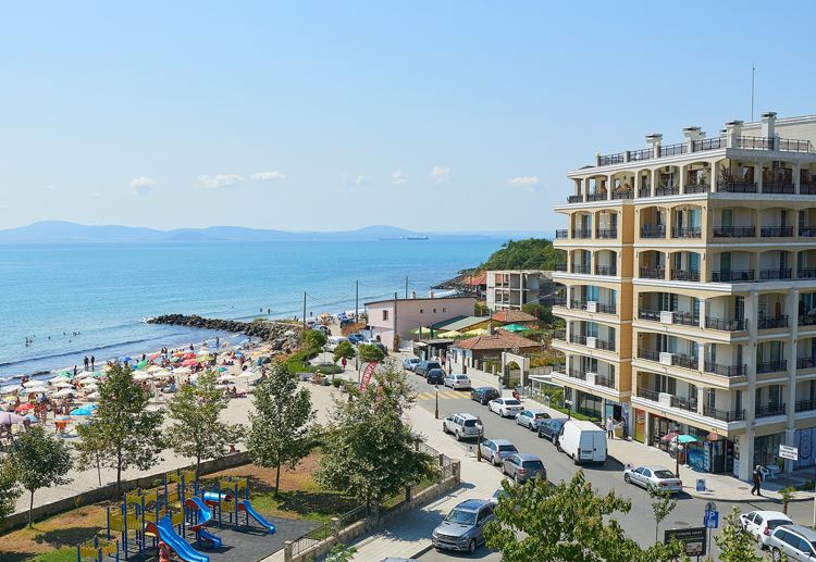 Wohnung mit einem Schlafzimmer in erster Meereslinie in Pomorie mit Panoramameerblick und ausgezeichneten Annehmlichkeiten