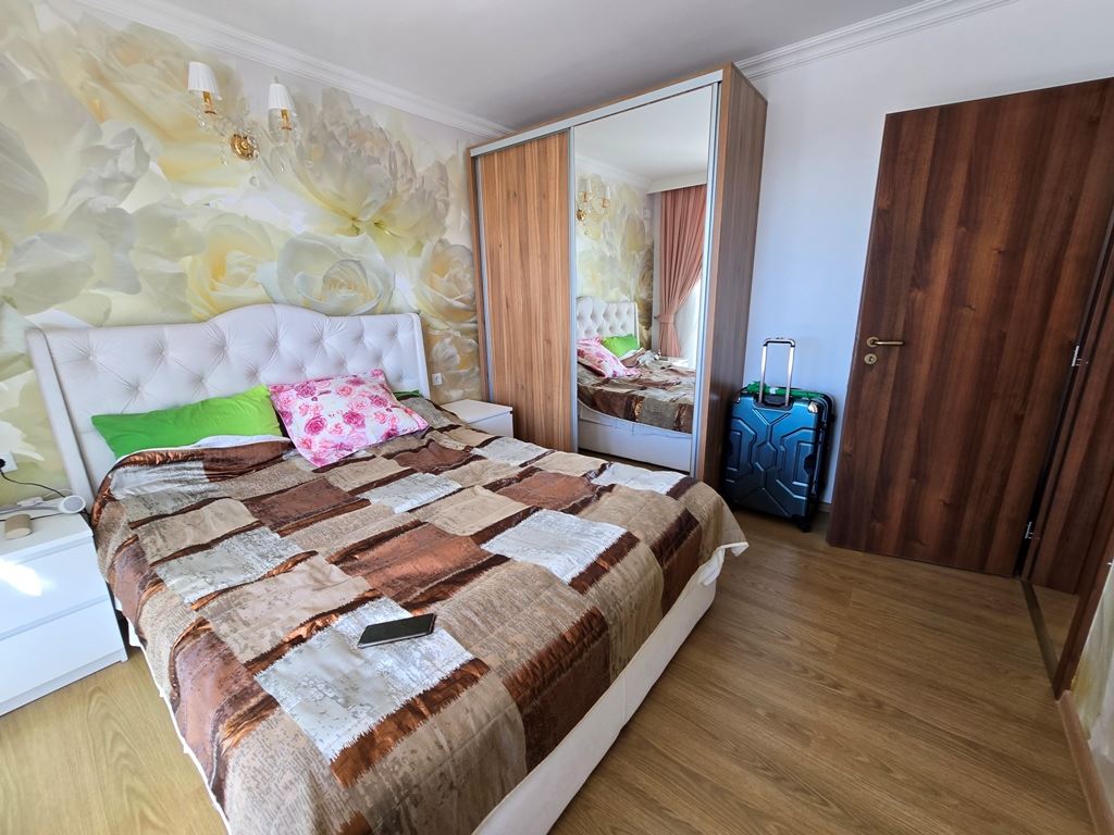 Sonnenstrand - Vollständig möblierte Wohnung mit zwei Balkonen und beeindruckender SPA-Infrastruktur