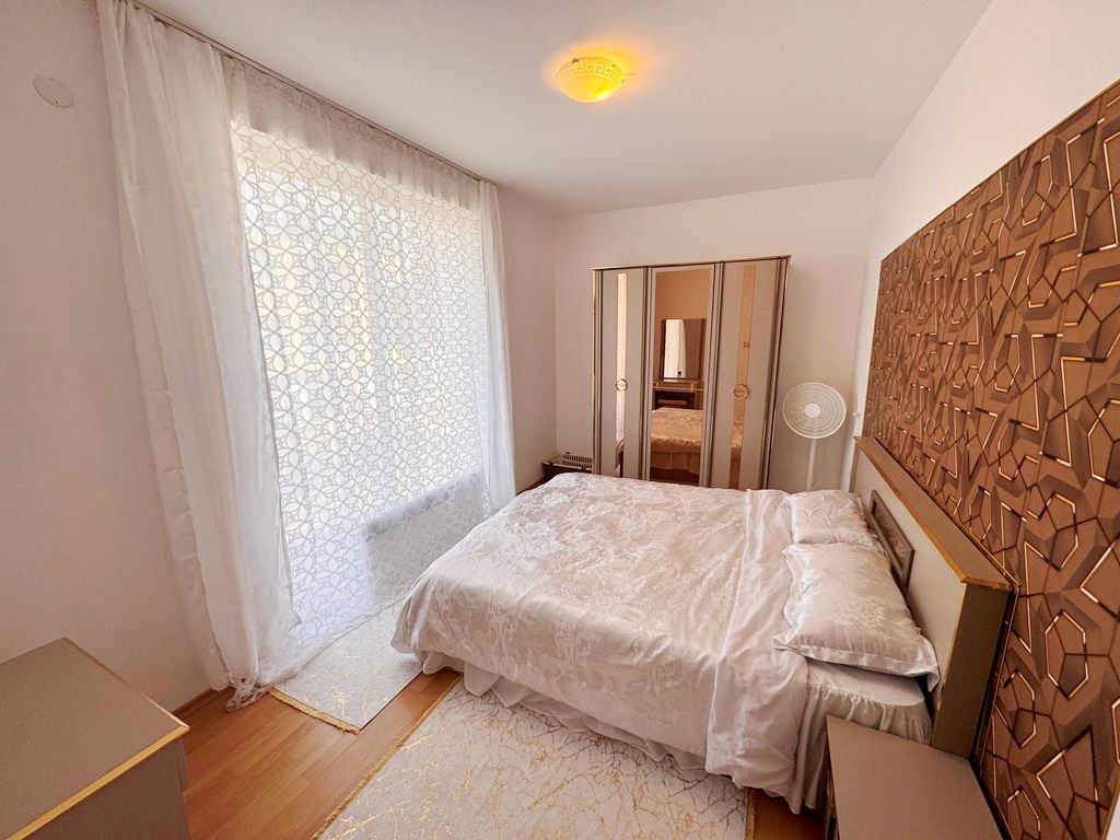 Stilvolle voll möblierte 3-Zimmer-Wohnung im Sonnenstrand in einer Anlage mit ausgezeichneten Annehmlichkeiten
