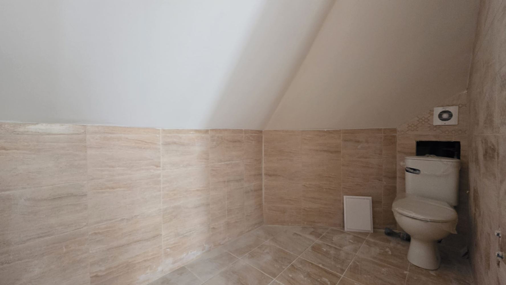 Helle und moderne Wohnung in ausgezeichneter Lage – eine Kombination aus Komfort, Natur und Meeresflair