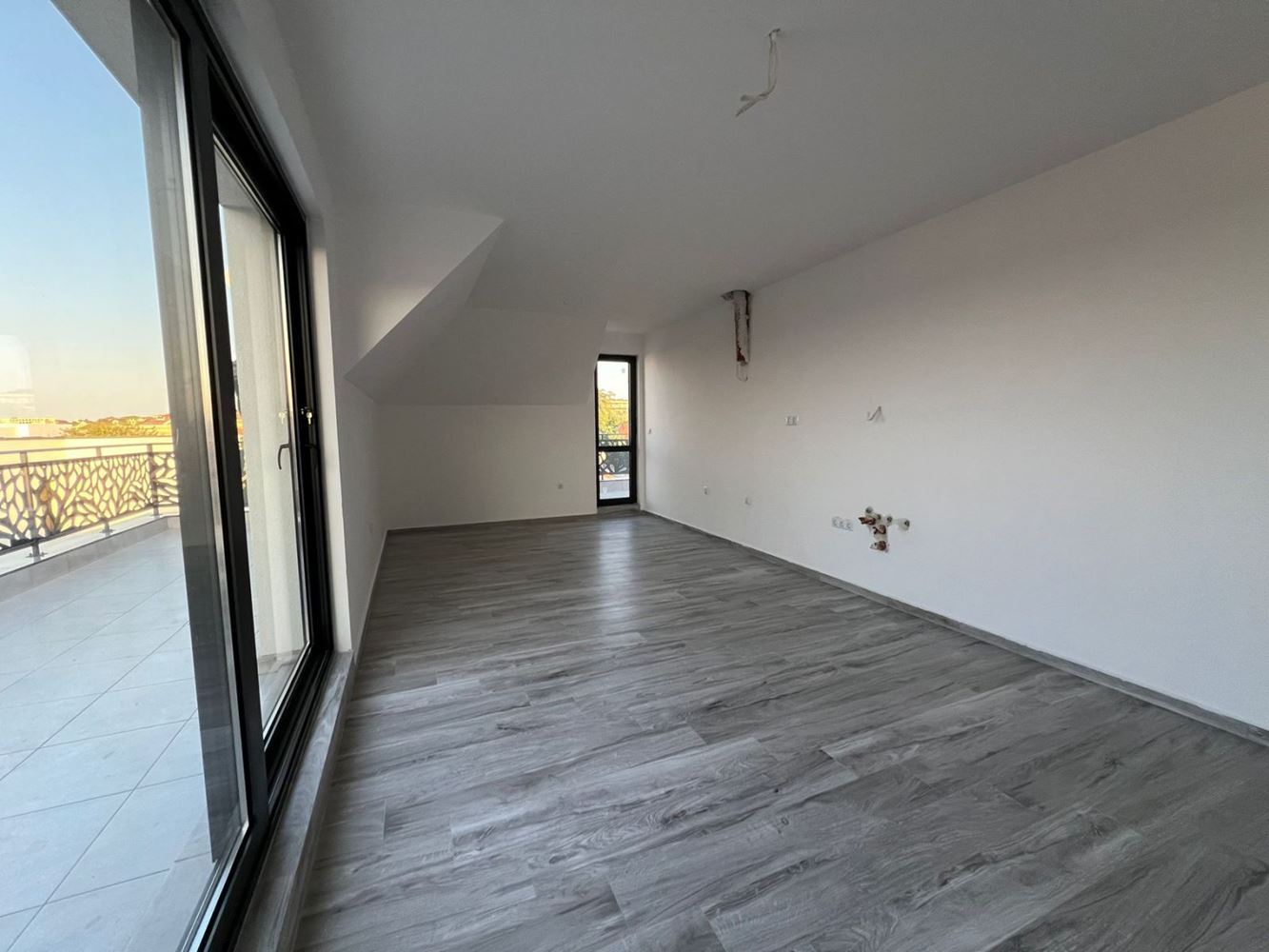 3-Zimmer-Wohnung mit Panoramameerblick – nur wenige Meter vom Strand in Sozopol entfernt