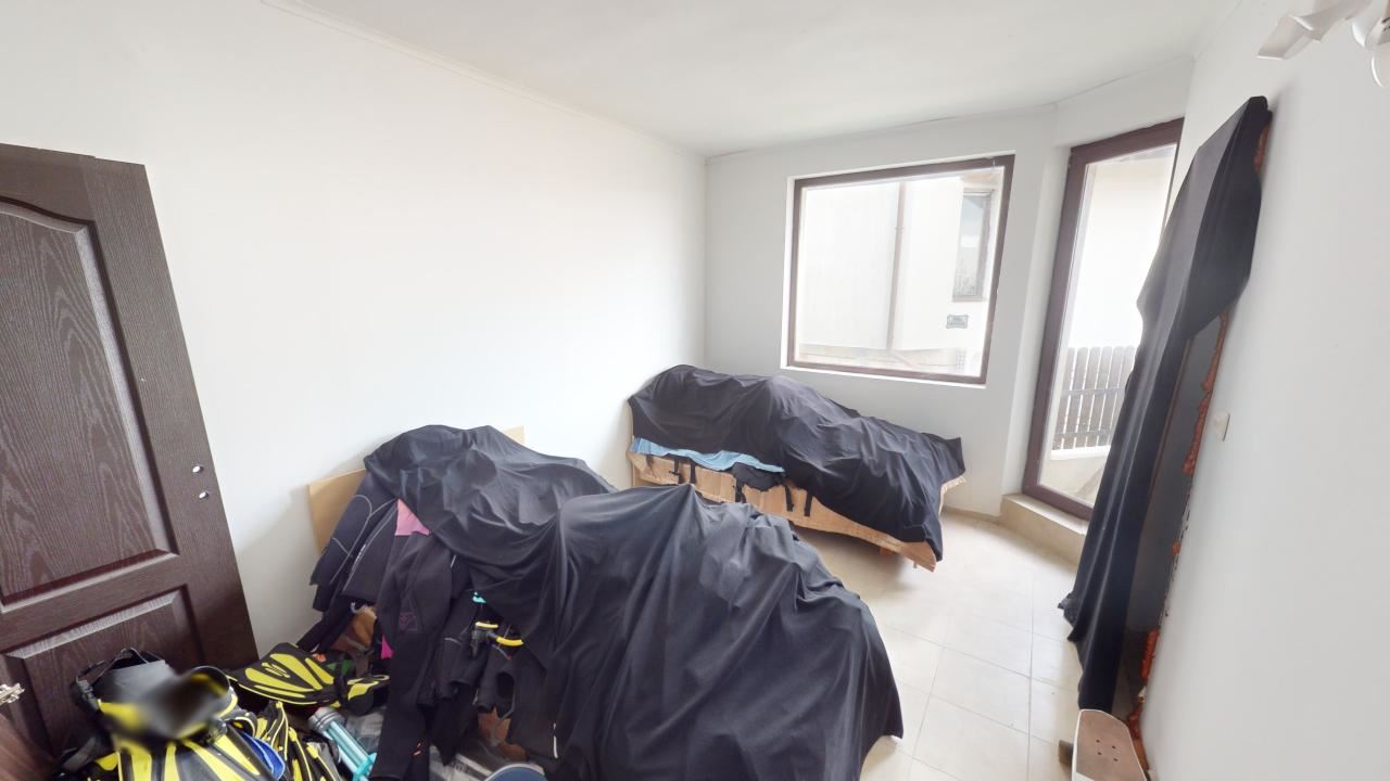 Geräumige Wohnung mit zwei Schlafzimmern in der Nähe von Sonnenstrand – moderner Komfort und SPA-Angebote das ganze Jahr über