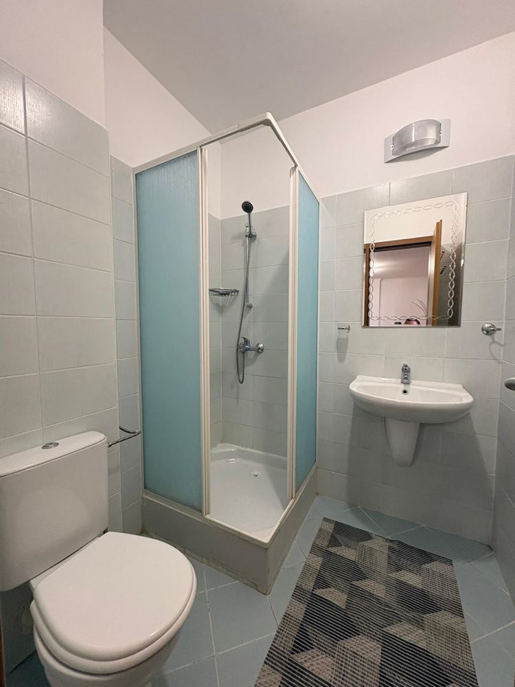 Pomorie – Geräumige Wohnung mit 2 Schlafzimmern in erster Linie mit Meerblick und niedriger Wartungsgebühr