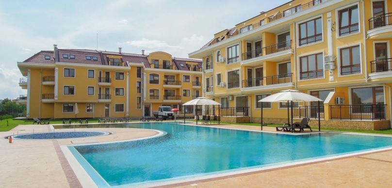 Ein-Zimmer-Wohnung mit Akt 16 in Ravda, vierte Etage – modernes Gebäude, ausgezeichnete Lage und Renditepotenzial