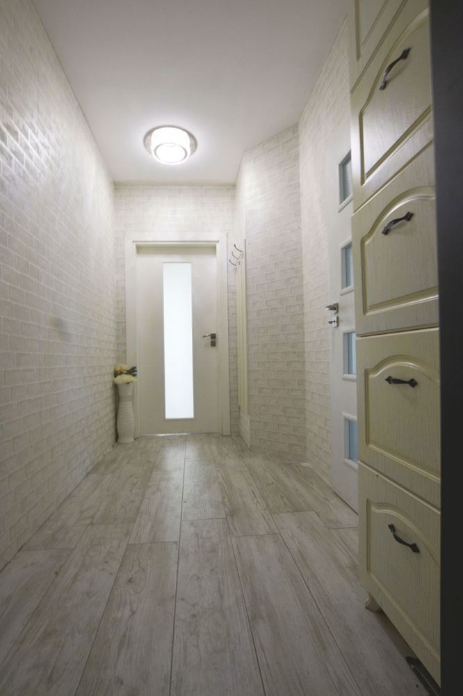 Luxuriöse Drei-Zimmer-Wohnung mit Meerblick in erster Reihe in Ravda – 114 m², zwei Terrassen und maximaler Komfort