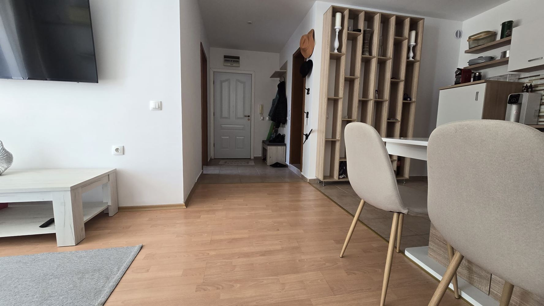 Stilvolle Ein-Zimmer-Wohnung in einer Eliteanlage in Sveti Vlas – Komfort, Ruhe und ganzjährige Nutzung