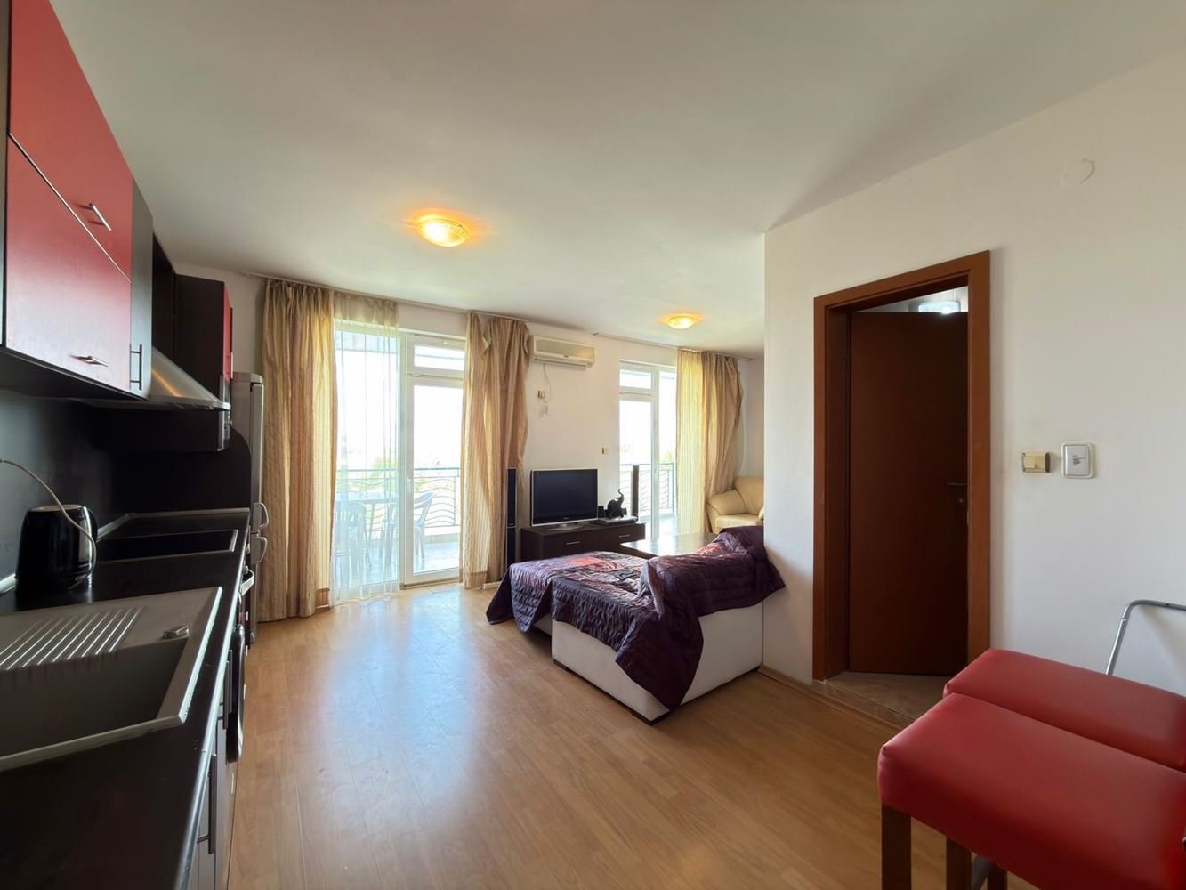 Geräumige Vierzimmer-Maisonettewohnung mit Panoramablick – Komfort und Stil im Herzen der Ruhe
