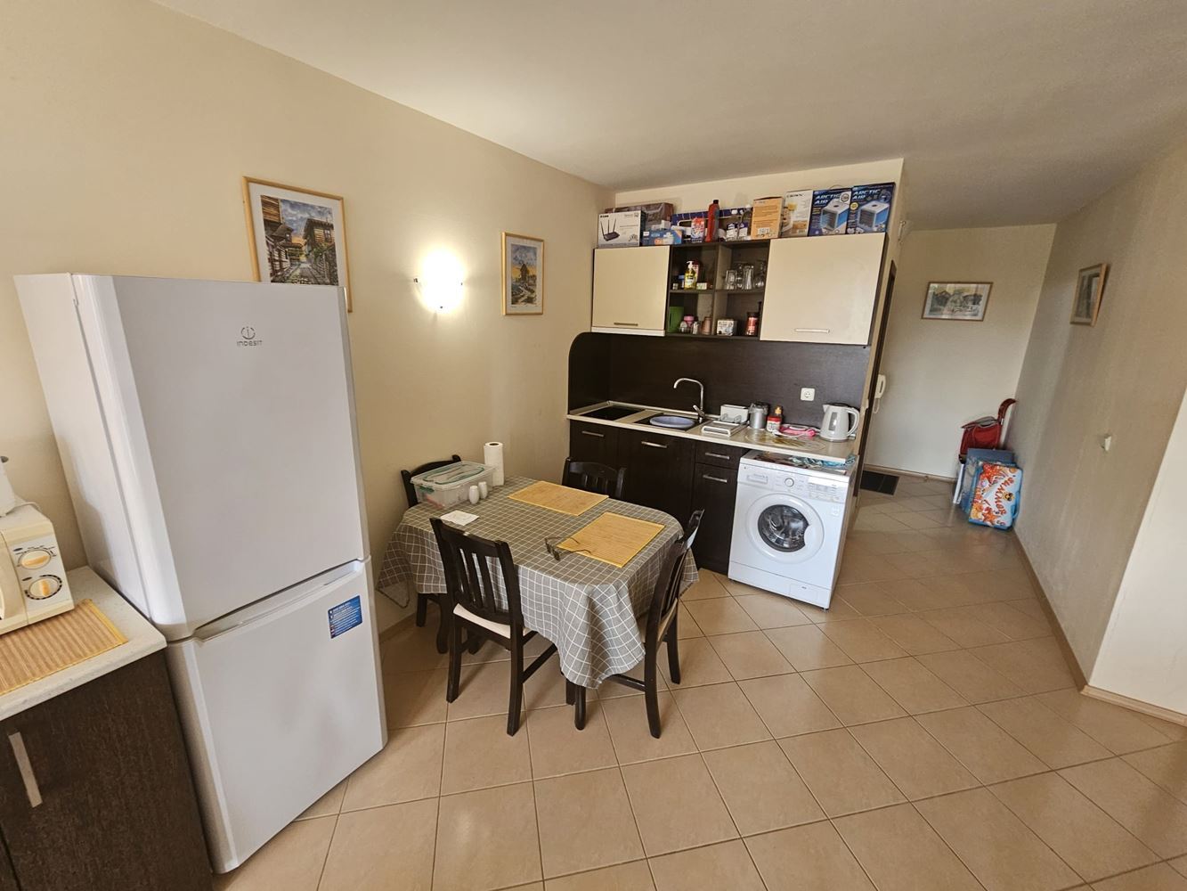 Geräumiges Apartment mit zwei Schlafzimmern in Sonnenstrand mit hervorragender Lage und Annehmlichkeiten für die ganzjährige Nutzung