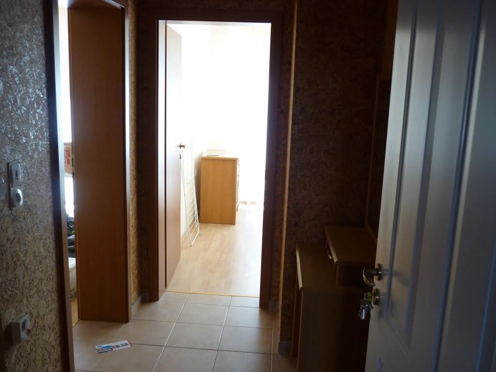 Möblierte Zwei-Zimmer-Wohnung direkt am Strand mit Meerblick in Elenite