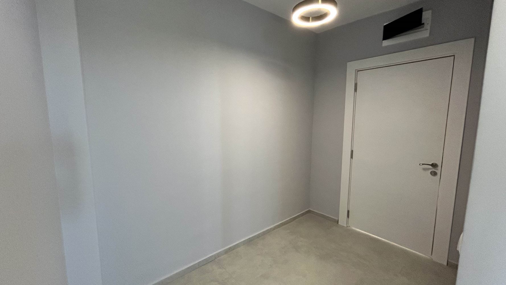 Elegante 3-Zimmer-Wohnung mit Panoramablick auf das Meer in erster Meereslinie in Sonnenstrand