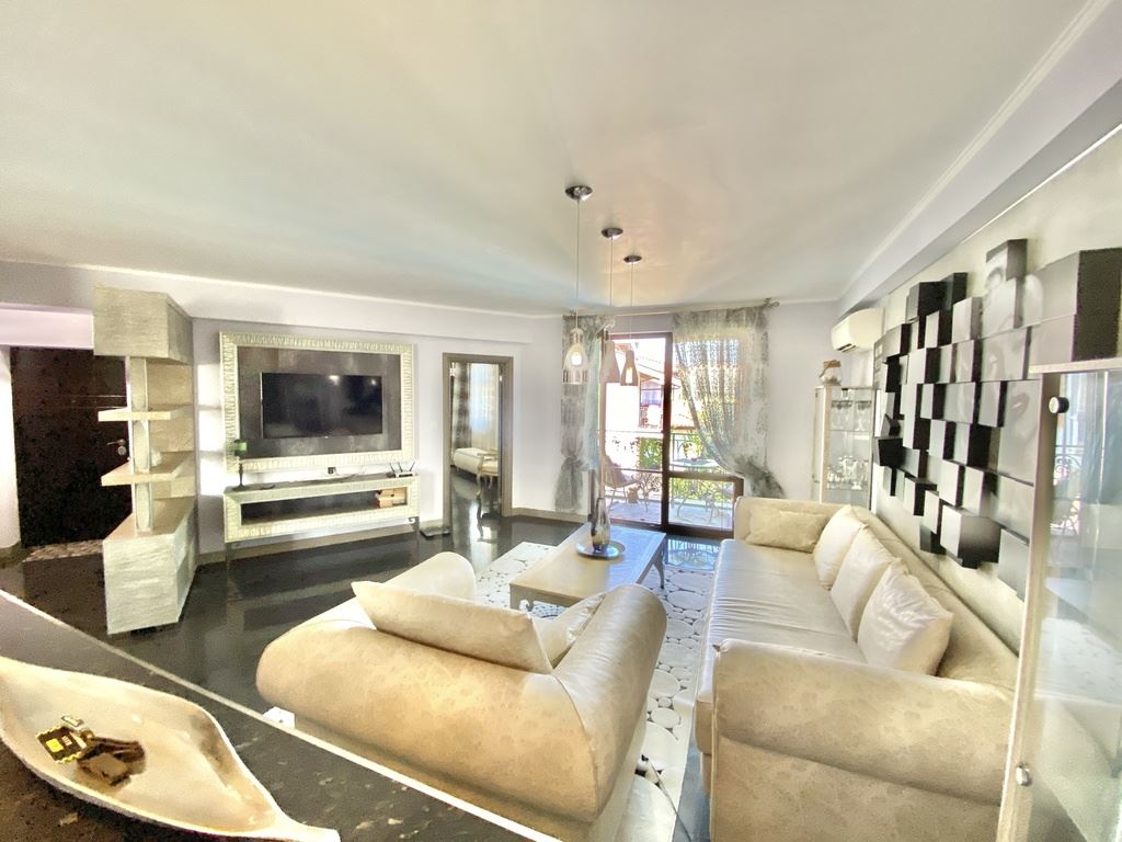 Einzigartige Maisonette-Wohnung in einer Premiumanlage in der Stadt Nessebar