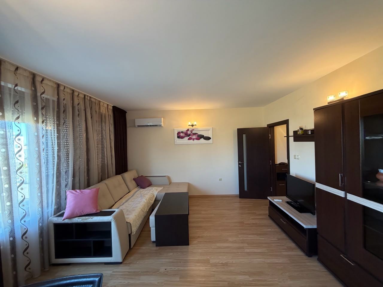 Gemütliche Wohnung mit einem Schlafzimmer in Ravda in einer Wohnanlage – bezugsfertig