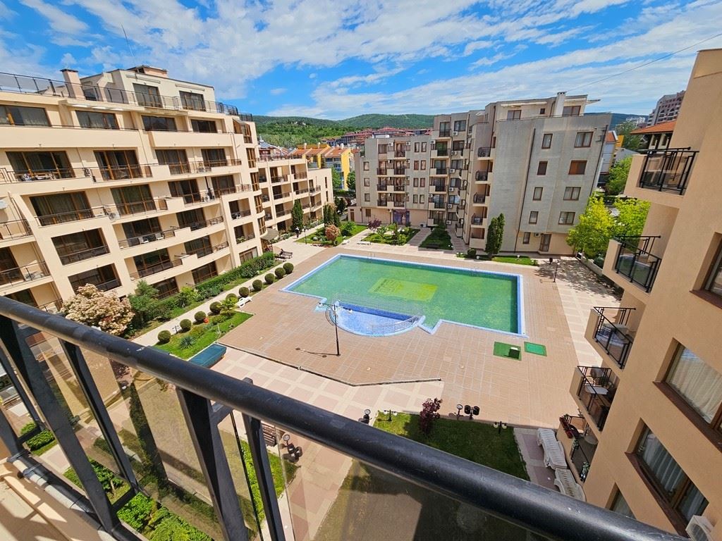 2-Zimmer-Wohnung mit Panoramablick und ausgezeichneter Lage in Sunny Beach