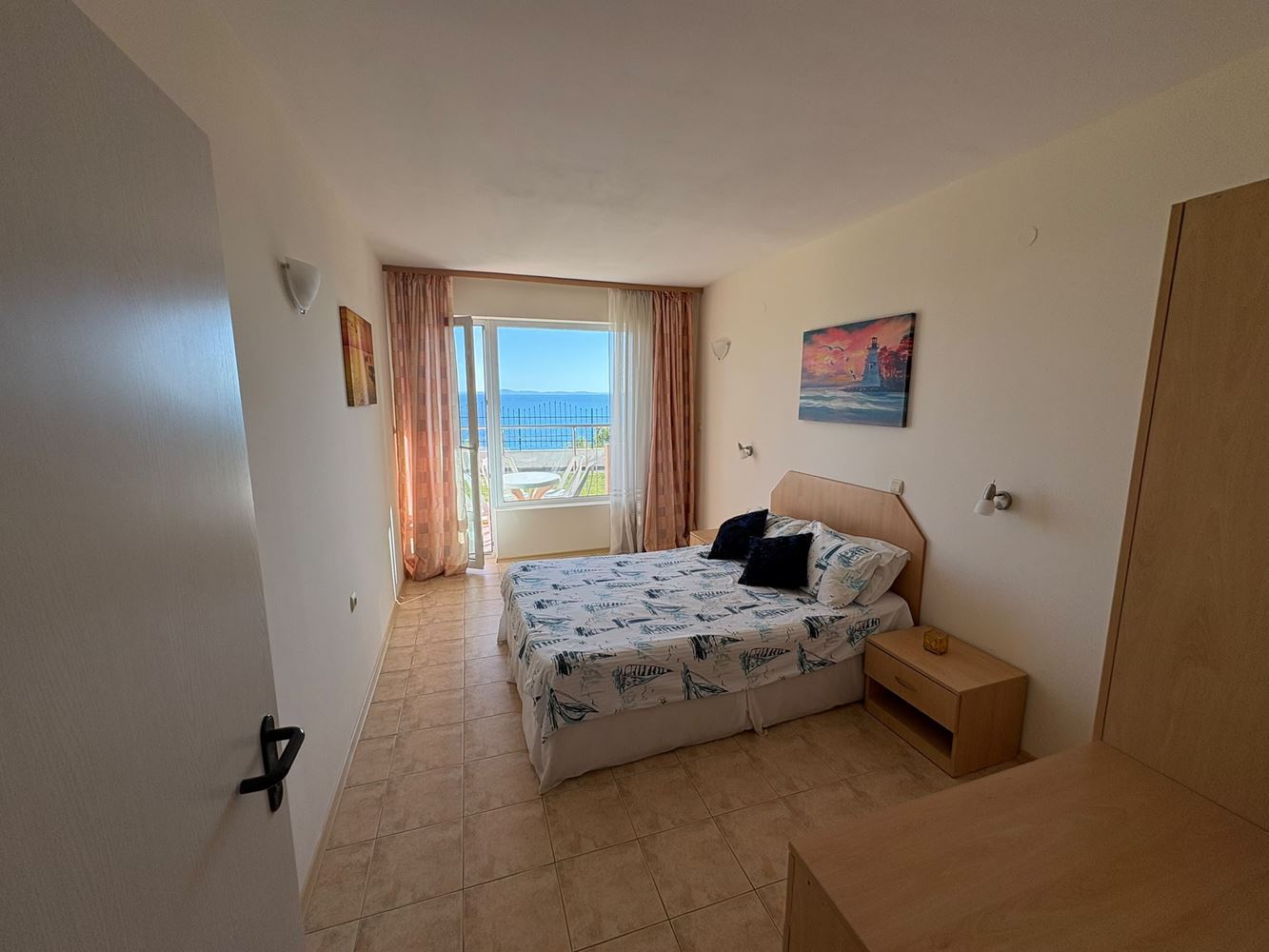 Erste Meereslinie in Sveti Vlas – geräumige Wohnung mit einem Schlafzimmer und Meerblick