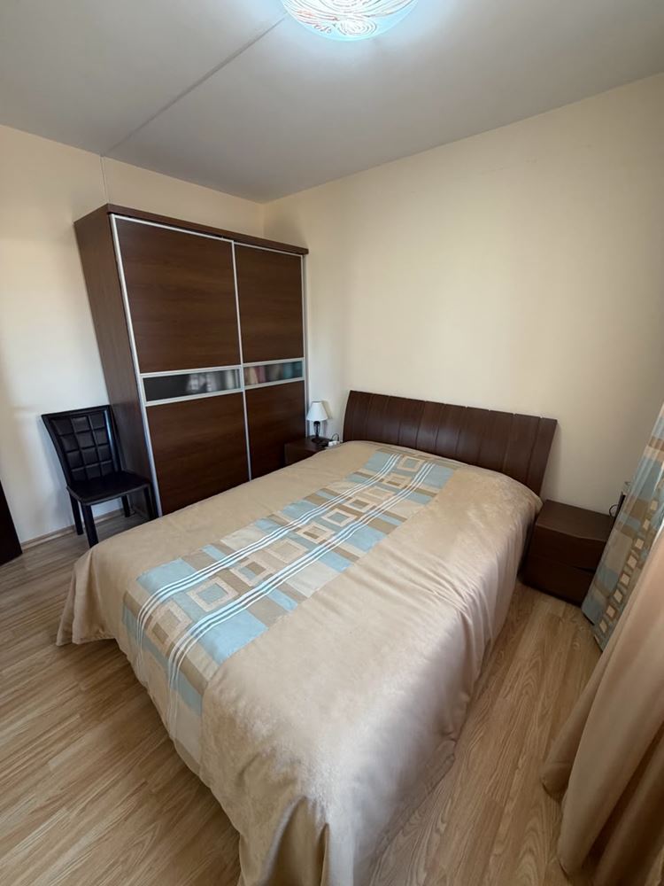 Gemütliche Wohnung mit einem Schlafzimmer in Ravda in einer Wohnanlage – bezugsfertig