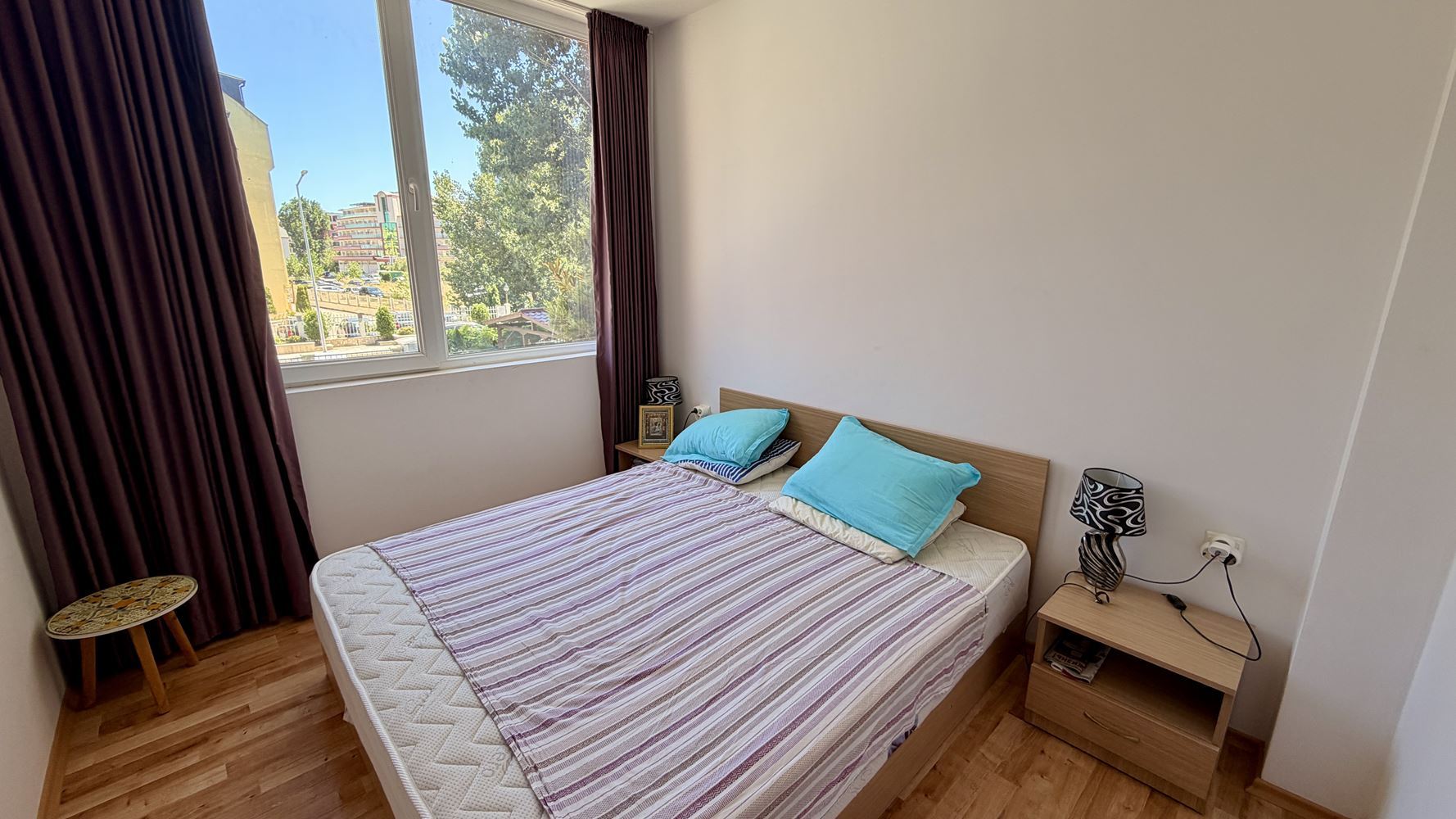 Gemütliche Wohnung mit einem Schlafzimmer und Poolblick in einer ruhigen Gegend von Sonnenstrand