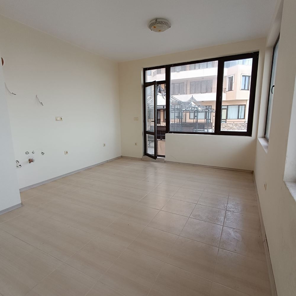 2-Zimmer-Wohnung in erster Meereslinie in Ravda mit Panoramameerblick