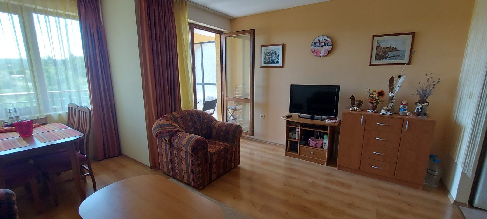 Geräumiges Studio in einer Anlage in Obzor, umgeben von Grün und nur einen kurzen Spaziergang vom Meer entfernt