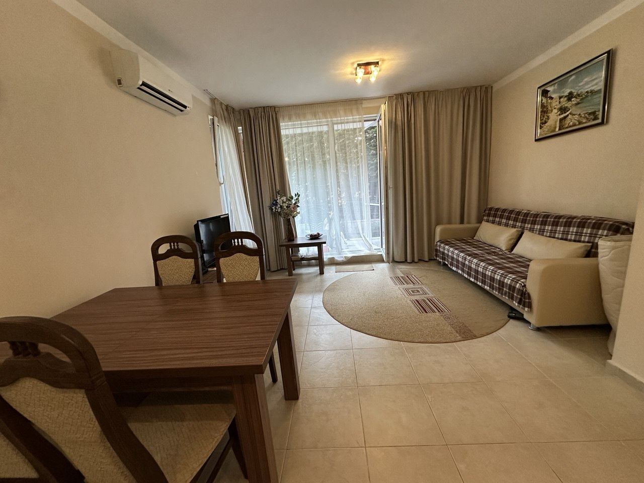 2-Zimmer-Wohnung mit herrlicher Aussicht in Pomorie – ein gemütliches Zuhause am Meer