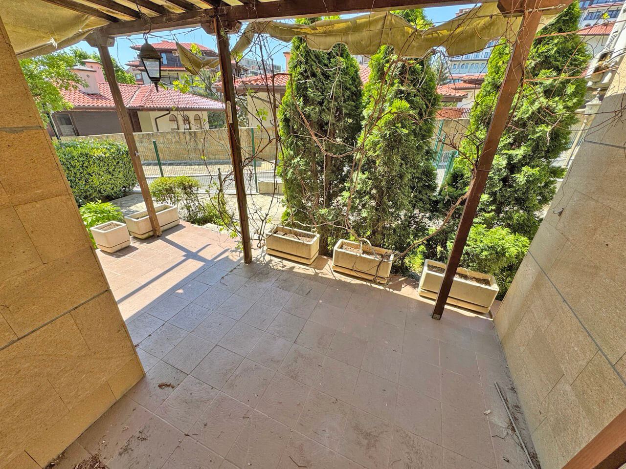2-Zimmer-Wohnung in erster Meereslinie in einem Premium-Komplex in Sveti Vlas