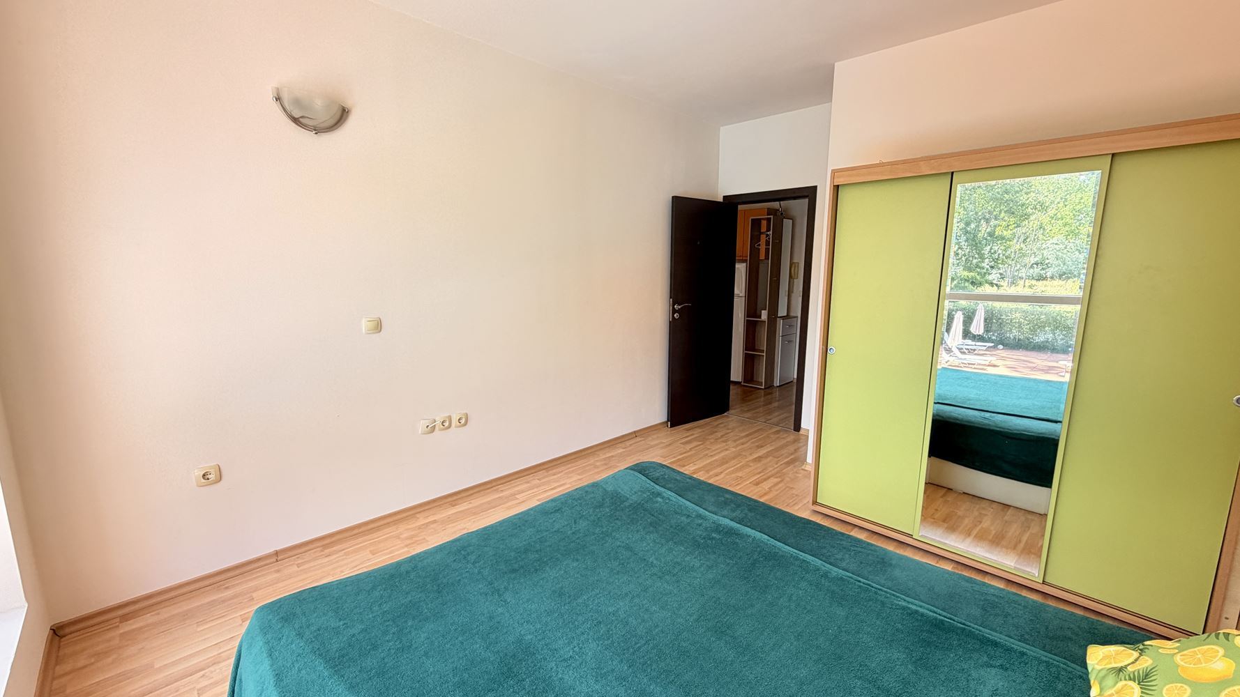 Sunny Beach: Wohnung mit einem Schlafzimmer 300 Meter vom Strand entfernt – Komfort, Qualität und hervorragende Investition