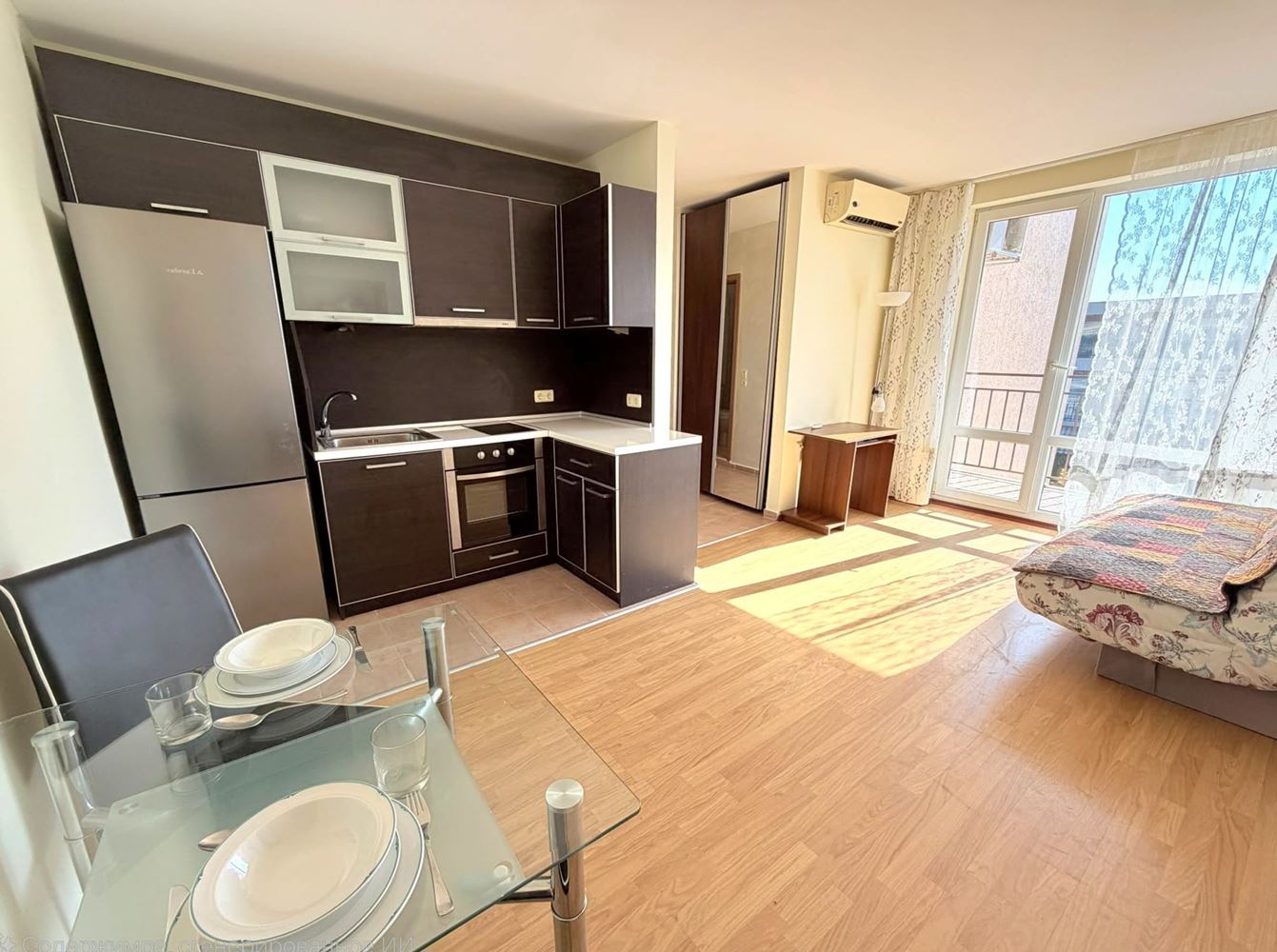 Helle und warme Zweizimmerwohnung mit einem Schlafzimmer in der Nähe des Aquaparks in Sonnenstrand – ausgezeichnete Investition zur Vermietung